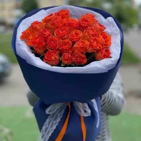Оранжевые розы